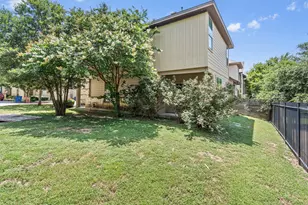 2001 Faro Dr, Austin, TX 78741 - Photo 27