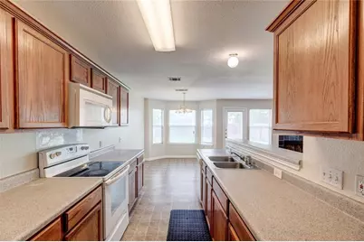 16712 Hamilton Point Circle, Manor, TX 78653 - Photo 15