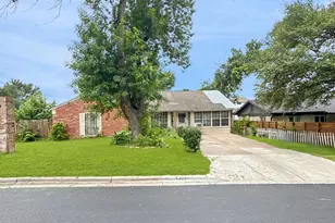 5205 Stone Gate Dr, Austin, TX 78721 - Photo 1