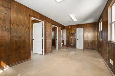 3706 Us-290 E, Paige, TX 78659 - Photo 25