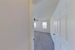 205 E 2nd St, Georgetown, TX 78626 - Photo 33