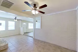 205 E 2nd St, Georgetown, TX 78626 - Photo 9