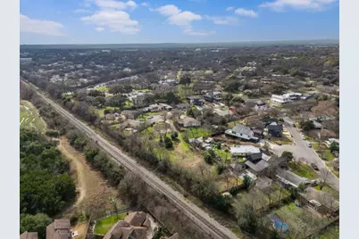 1402 Valleyridge Drive, Austin, TX 78704 - Photo 11