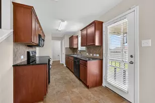 316 Lidell St, Hutto, TX 78634 - Photo 9