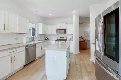 211 N Lynnwood Trail, Cedar Park, TX 78613 - Photo 11