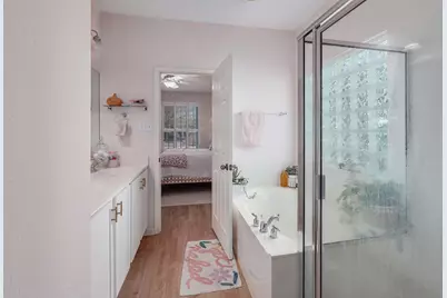 211 N Lynnwood Trail, Cedar Park, TX 78613 - Photo 17