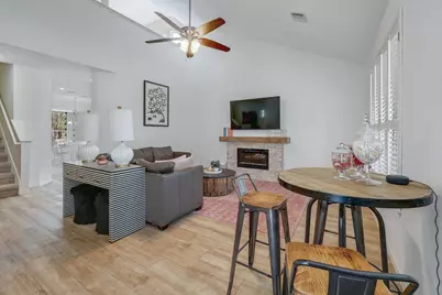 211 N Lynnwood Trail, Cedar Park, TX 78613 - Photo 3