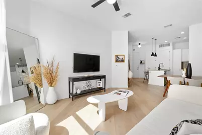 800 Embassy Drive #421, Austin, TX 78702 - Photo 3