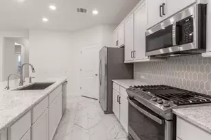 309 Barton Oak Trl, Georgetown, TX 78628 - Photo 5