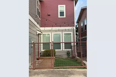 2825 Stock Drive, Austin, TX 78741 - Photo 17
