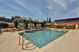 2825 Stock Dr, Austin, TX 78741 - Photo 21