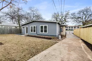 1021 E 45th St, Austin, TX 78751 - Photo 31