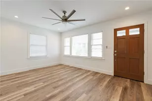 1021 E 45th St, Austin, TX 78751 - Photo 17