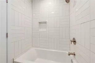 1021 E 45th St, Austin, TX 78751 - Photo 23