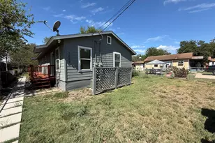1009 Alex St, Lockhart, TX 78644 - Photo 9