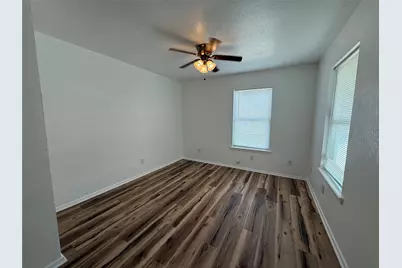 1009 Alex Street #A, Lockhart, TX 78644 - Photo 5