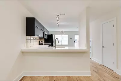 1101 Grove Boulevard #102, Austin, TX 78741 - Photo 9