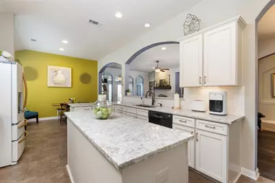 109 Lombardia Drive, Lakeway, TX 78734 - Photo 15