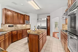 5410 Great Divide Dr, Bee Cave, TX 78738 - Photo 19