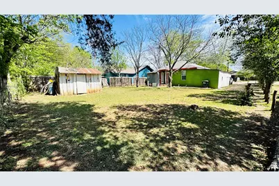 1604 S Pine Street, Georgetown, TX 78626 - Photo 13