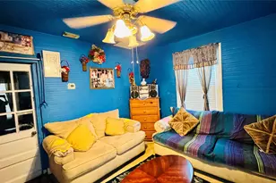 1604 S Pine St, Georgetown, TX 78626 - Photo 3