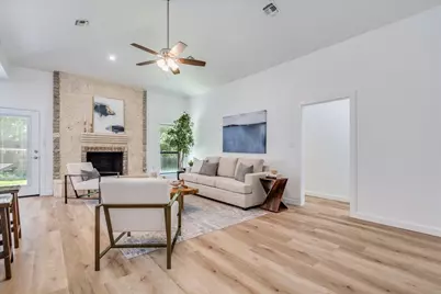 2132 Northcrest Drive, New Braunfels, TX 78130 - Photo 5