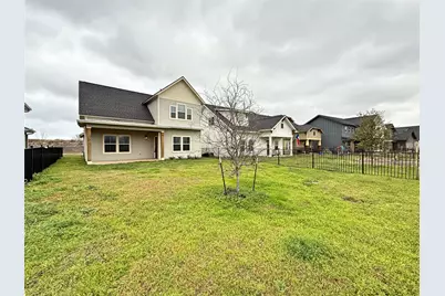 424 Stagecoach Trail, San Marcos, TX 78666 - Photo 3