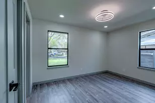 1513 Cloverleaf Dr, Austin, TX 78723 - Photo 29