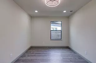 1513 Cloverleaf Dr, Austin, TX 78723 - Photo 33