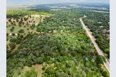 308 The Oaks Boulevard, Elgin, TX 78621 - Photo 9