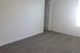 17904 Speculator Ln, Elgin, TX 78621 - Photo 13