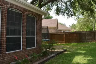 11580 Cedarcliffe Dr, Austin, TX 78750 - Photo 17