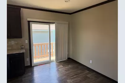 1712 17th Street, Hondo, TX 78861 - Photo 5