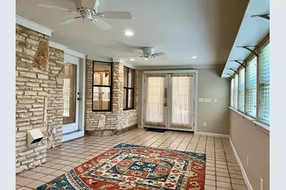 201 Oakwood Drive, Georgetown, TX 78628 - Photo 23