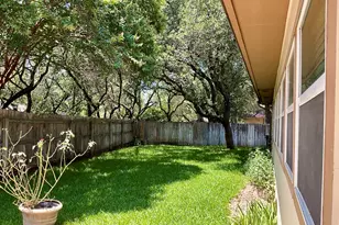 201 Oakwood Dr, Georgetown, TX 78628 - Photo 27