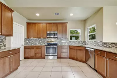 1007 Meckell Drive, Canyon Lake, TX 78133 - Photo 9