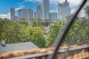 1322 E 12th St, Austin, TX 78702 - Photo 31