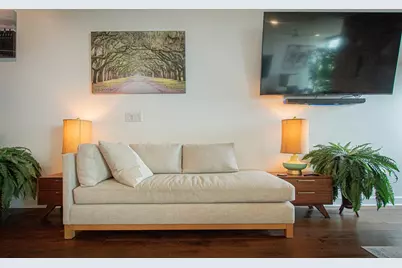 1322 E 12th Street #405, Austin, TX 78702 - Photo 5