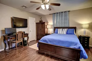 1001 Charleston Blvd, Smithville, TX 78957 - Photo 21