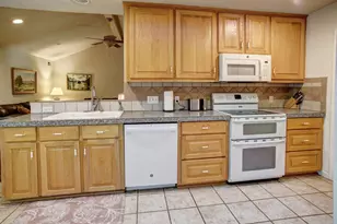 1001 Charleston Blvd, Smithville, TX 78957 - Photo 39