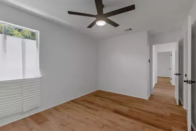 8800 Dandelion Trail, Austin, TX 78745 - Photo 25