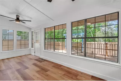 8800 Dandelion Trail, Austin, TX 78745 - Photo 15