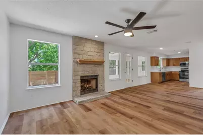 8800 Dandelion Trail, Austin, TX 78745 - Photo 11