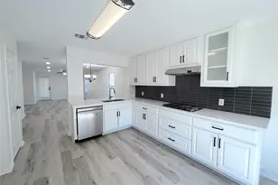 2725 Summerwalk Pl, Round Rock, TX 78665 - Photo 7