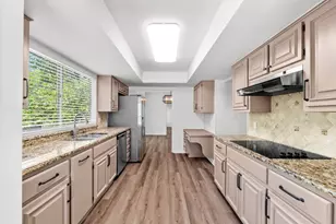 6603 Whitemarsh Valley Walk, Austin, TX 78746 - Photo 11