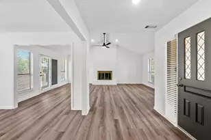 6603 Whitemarsh Valley Walk, Austin, TX 78746 - Photo 3