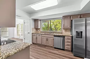 6603 Whitemarsh Valley Walk, Austin, TX 78746 - Photo 9