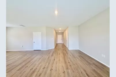 301 Freshwater Drive, Bastrop, TX 78602 - Photo 5