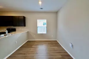 301 Freshwater Dr, Bastrop, TX 78602 - Photo 9