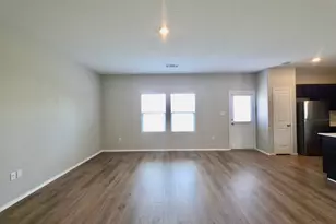 301 Freshwater Dr, Bastrop, TX 78602 - Photo 3